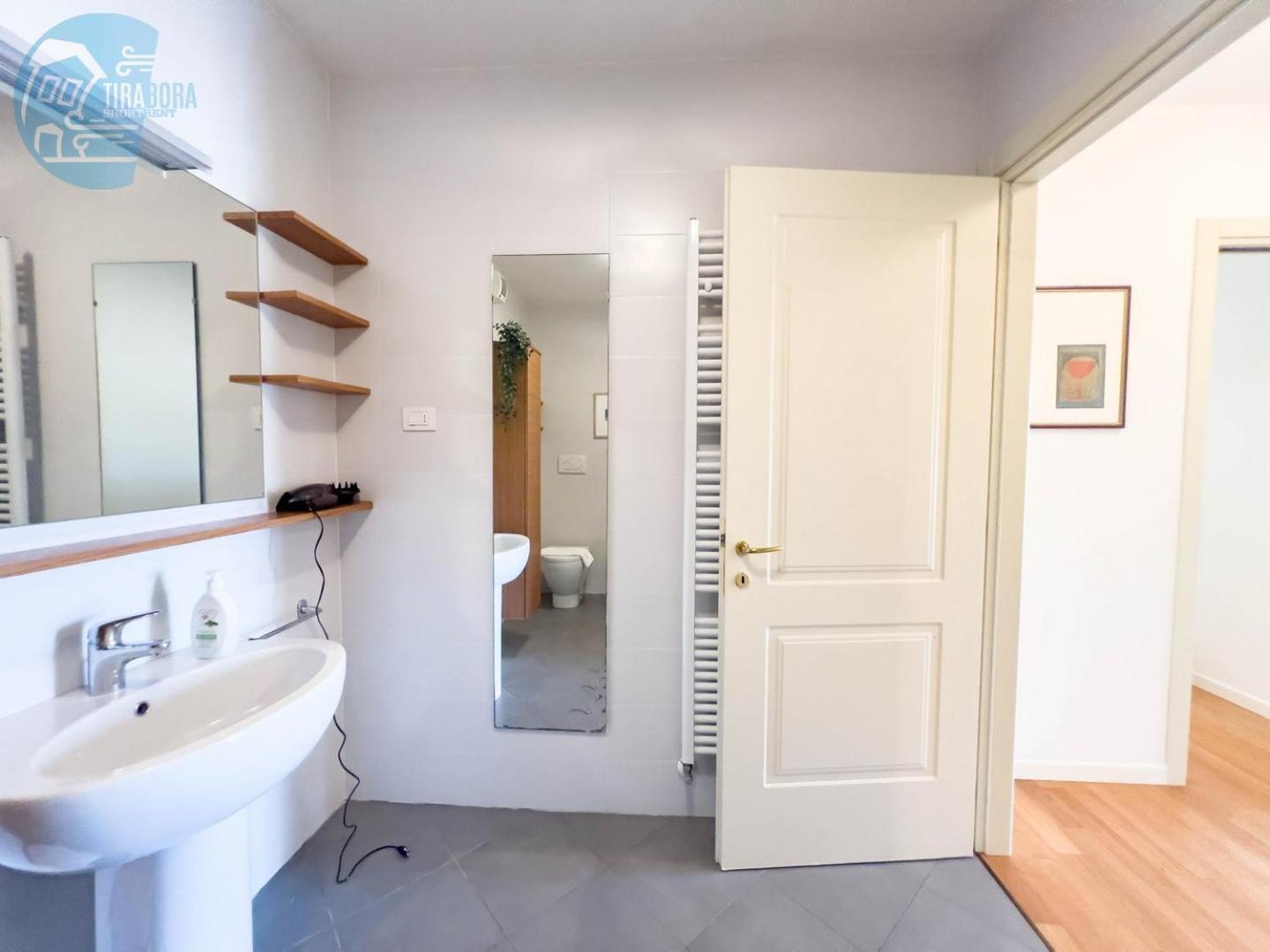 Cattedrale 5 Tirabora Short Rent Apartment Trieste Ngoại thất bức ảnh